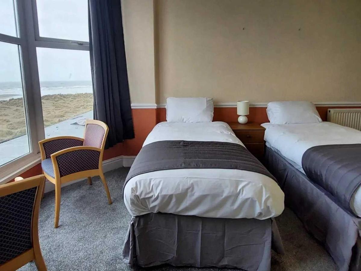 The Sandbanks Бармут Екстериор снимка